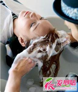 先洗澡还是先洗头？正确的洗澡与洗头发顺序