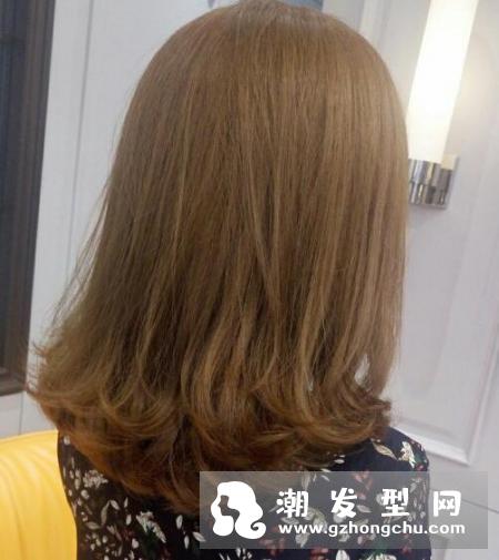 油性头发怎么改善 教你正确的油性头发护理技巧