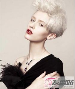 女生剪什么短发帅气 炫酷超短发特别吸睛