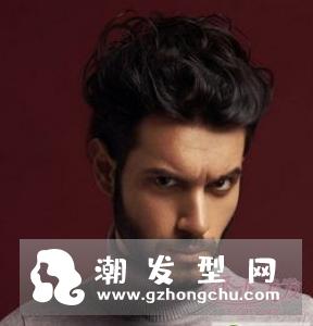 男生发型怎么剪才有型 时尚烫发让你被自己帅醒