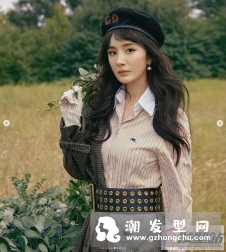 秋冬卷发热度不减,特别是羊毛卷发超多女星都纷纷换上