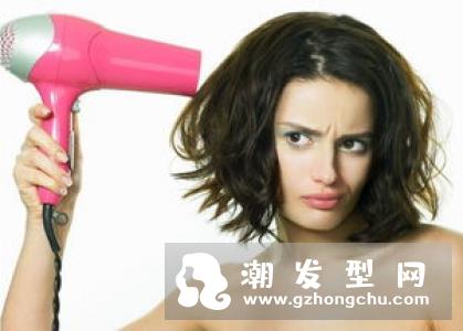 头发干燥怎么办 做好这些会让头发变柔顺