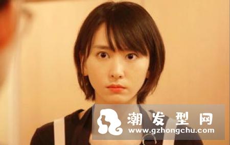 什么样的脸型适合剪露耳短发 法式露耳STYLE立刻美到天际