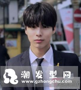 小奶狗发型怎么留 这样剪养眼又呆萌