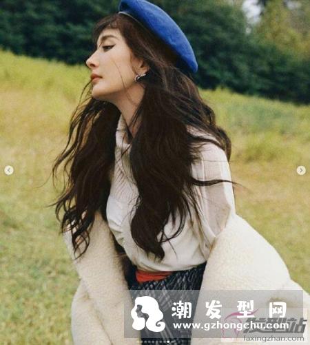 秋冬卷发热度不减,特别是羊毛卷发超多女星都纷纷换上