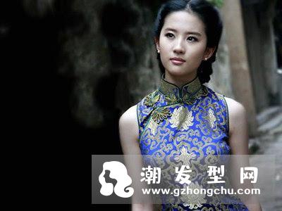 复古风宫廷盘发 优雅高贵宛如王后