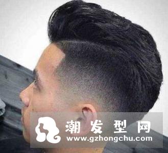 头发铲青一半更流行 个性有型短飞机头