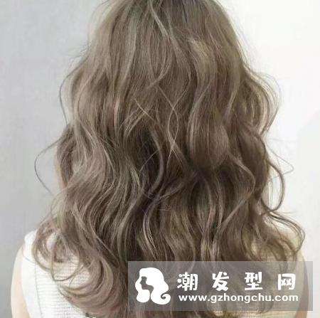 洗完头发怎么吹不毛躁 好用的吹头发方法一起学