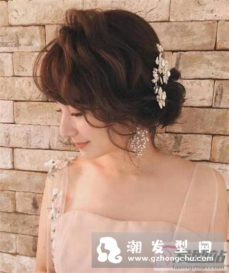 韩式新娘盘发100种 超级美的小卷盘发