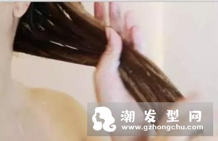 俄罗斯长发美少女Anastasia护发心得 其实她曾经有脱发问题
