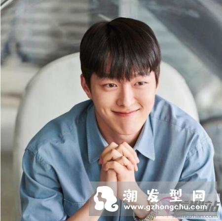 简单又不失帅气的男生发型 好整理不怕早上睡过头