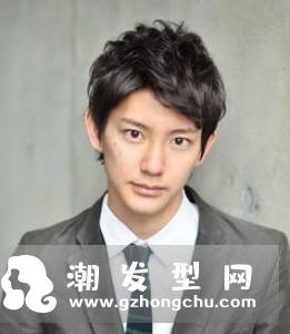 男生帅气发型怎么剪 潮男发型攻略彰显个性魅力