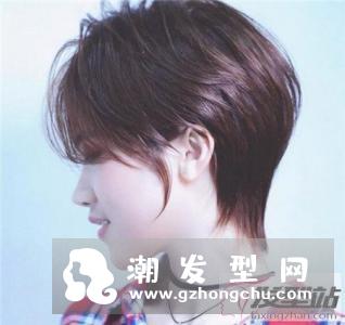 好看学生头短发发型 剪了短发后从此长发是路人