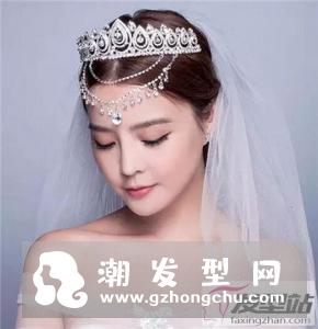 皇冠与盘发搭配技巧 准新娘子必读