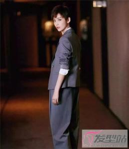 女生今年必火的短发款式 女星们都剪了你还在犹豫？