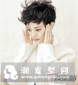 超短发怎么烫好看 清爽利落比男生还帅