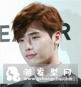 男生烫什么发型好看 清新帅气纹理烫不落伍