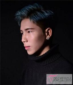 男生经典烫染发型 侧削all back朋克