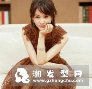 显瘦气质短发发型 中分短直发最受青睐