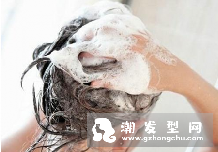 头皮痒白醋可以洗头吗 去头皮屑效果好吗