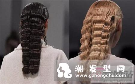 甜美风蛋糕卷发型 慵懒灵动气息十足
