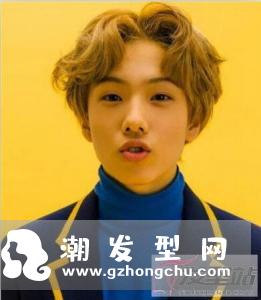 纹理中分男生发型 简约洋气提升颜值