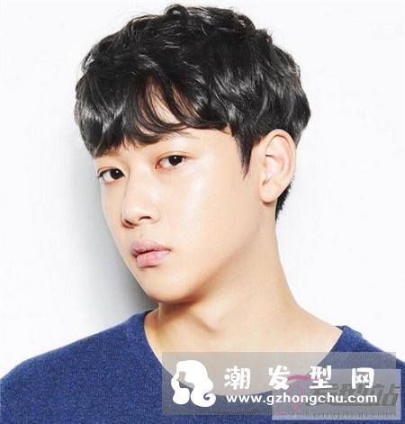 鬓角高适合什么发型 长鬓角发型帅气爆棚