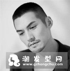 2018潮流男士发型 谁剪谁帅的款式