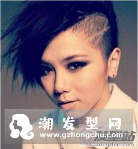 两边鬓角剃掉的女生发型 让你比男生还酷炫帅气