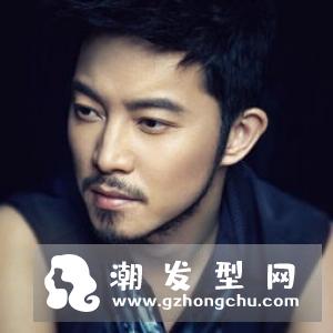 男生时尚短碎发发型 塑造清爽利落男人味
