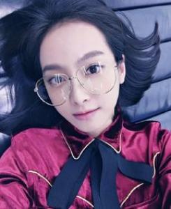 女生发际线高适合刘海吗 适合什么刘海