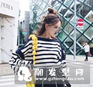 黄一琳发型图片 丸子头公主头还挺好看的