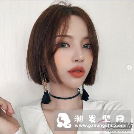 最适合秋天的短发造型排行，一刀剪下就时髦，来当个俐落的秋季女子！