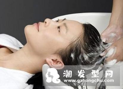 冬天不洗头是护发的最好方法？女星自曝冬季经常不洗头