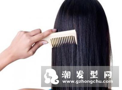 头发干枯毛躁怎么护理 做好这些可以轻松改善发质