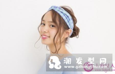 法式盘发教程图解 演绎经典简洁之美