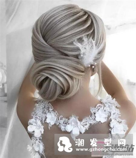 欧式晚装盘发宫廷风贵妇盘发,每一丝发丝纹理尽显造型师严谨的态度