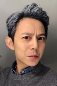 陈伟霆新发型是什么颜色 同款银色怎么染