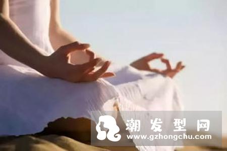 什么样的的发质适合烫发 沙发发质如何护理和改善？