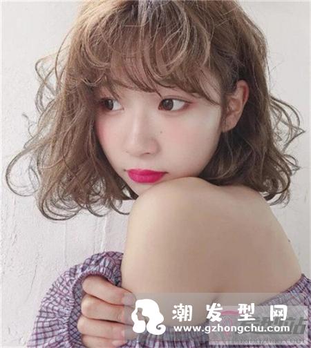 减龄齐肩凌乱卷 今年短卷发就盘它