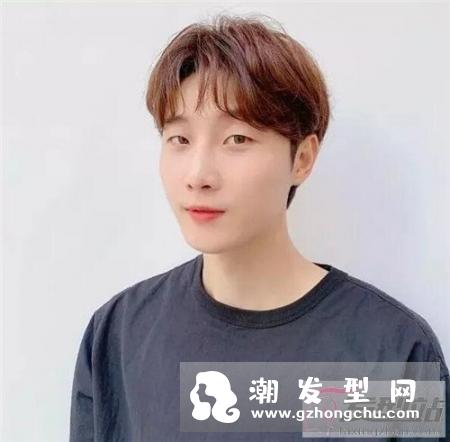 韩式流行“M字头”发型 帅哥发型模板剪这款