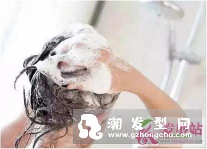 9个虐待头发的坏习惯 你中了几个