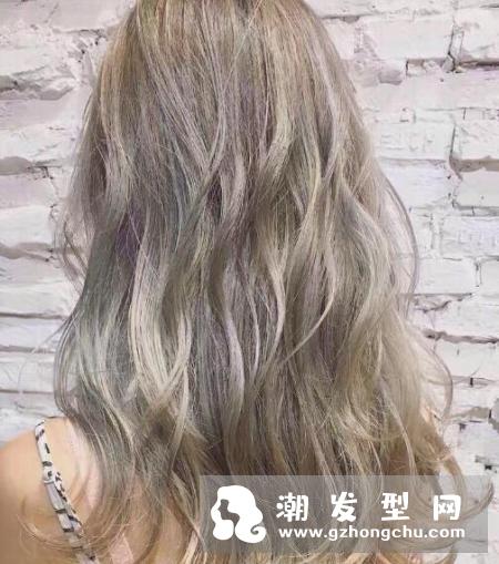 油性头发怎么改善 教你正确的油性头发护理技巧