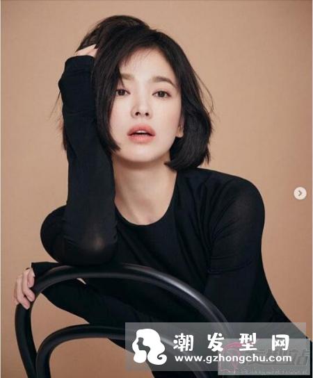 什么短发发型最减龄 耳下短发成女星最佳减龄发型