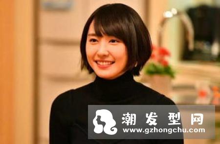 两边鬓角剃掉的女生发型 让你比男生还酷炫帅气