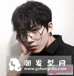高中生男生发型 帅气时髦圈粉