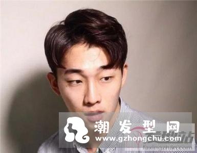 韩式男生流行发型 自然感刘海vs中分刘海