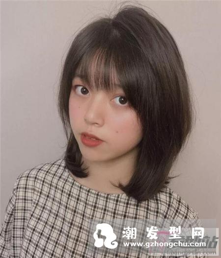 气质锁骨短发超能打 让你轻松度过尴尬期