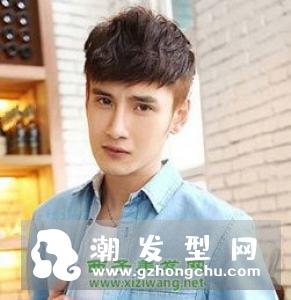 把两边剃掉的发型叫什么 铲青男生两边铲帅气迷人