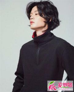 韩式男生长发 文艺更添不羁气质